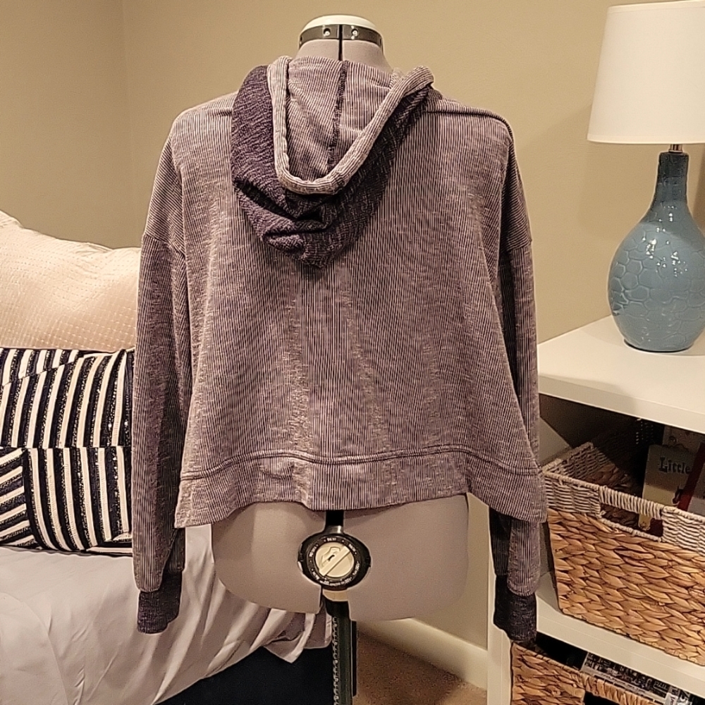 EUC Ribbed hoodie - Picture 2 of 2